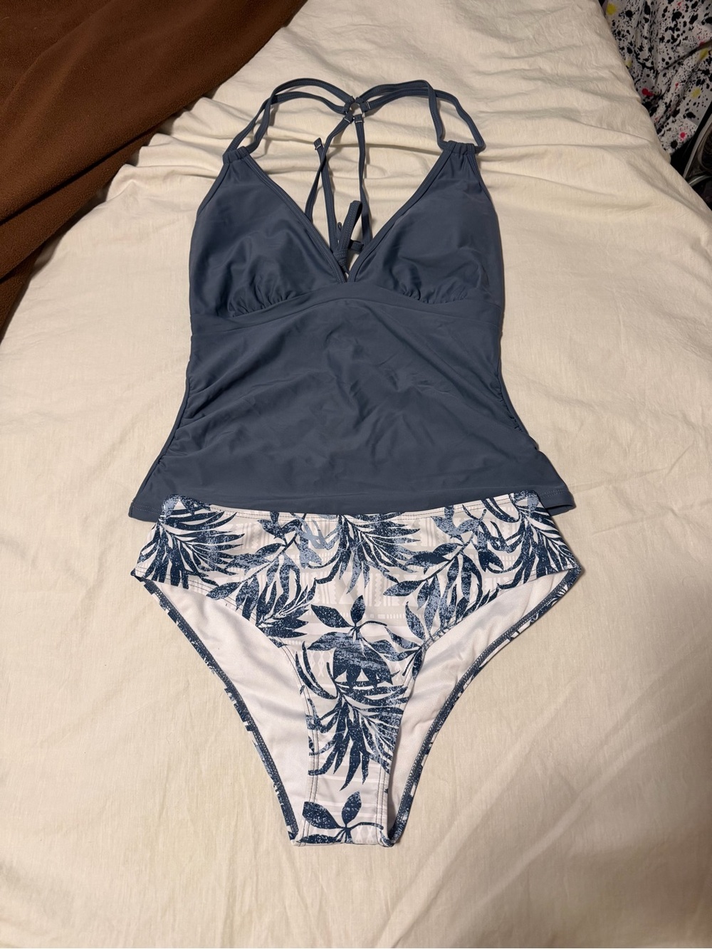 Cupshe Blue Tankini Top with Leaf-Print Bottoms
